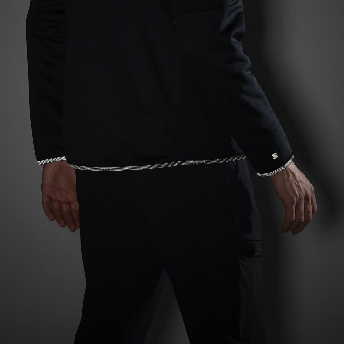 OUTLINE WARM HYBRID HD M