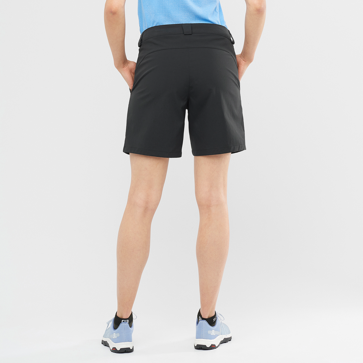 OUTRACK SHORTS